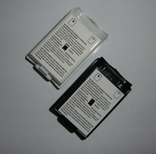 XBOX360 wireless handle black and white battery cover - Imagen 2